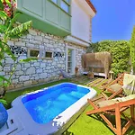 Hotel - Adult Only