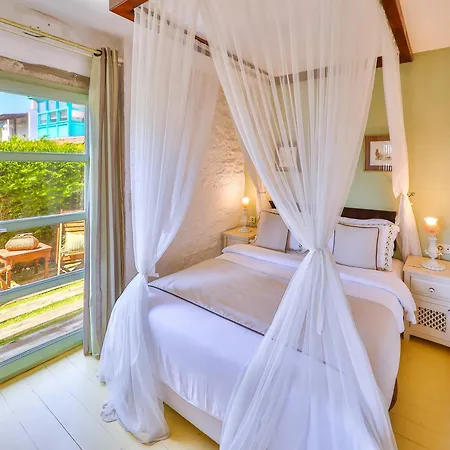 Hotel Palas Alacati - Adult Only