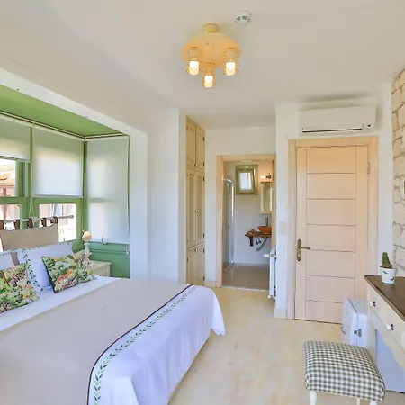 Palas Alacati - Adult Only