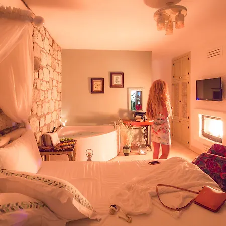 Palas Alacati - Adult Only