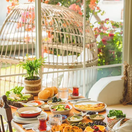 Palas Alacati - Adult Only Hotel