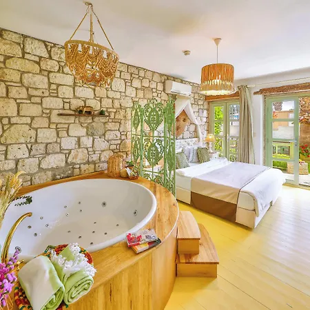 Palas Alacati - Adult Only