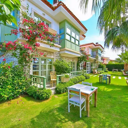 Hotel Palas Alacati - Adult Only