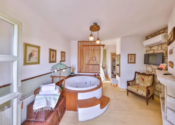 - Adult Only Alaçatı