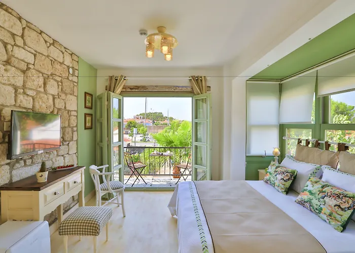 - Adult Only 2* Alaçatı