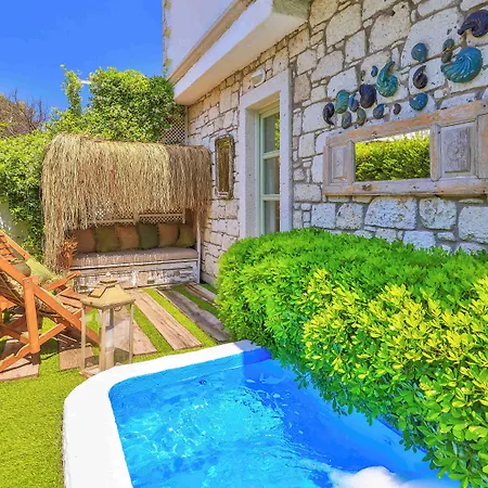 - Adult Only Отель Алачати