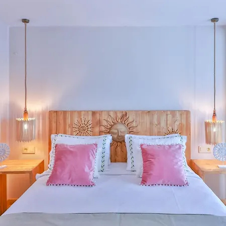 - Adult Only 2* Alaçatı