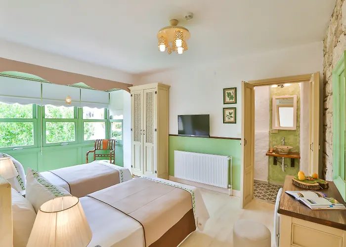 - Adult Only Отель