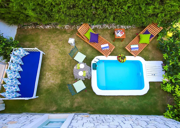 - Adult Only Отель