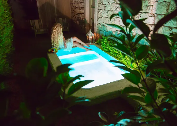 - Adult Only 2* Alacati
